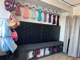toowoomba dance wear dancewear by Lana jedancehouse dance central dance force mayhem Radiance Academy Toowoomba ballet jazz tap hip hop acro contemporary dance classes
