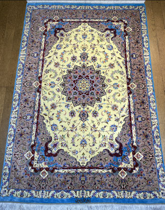 QUMsilk  ザロニムサイズ　JAVANI 工房