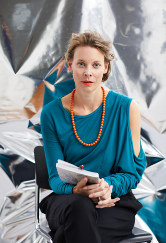 Lachendes Portrait von Irina Rohpeter, Stilberaterin aus Hamburg
