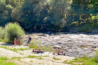 Grillplatz und Erholung am Fluss Wiese Lörrach