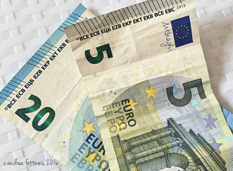 Online-Casinos stellen eine besonders große Versuchung dar, weil sie jederzeit erreichbar sind..