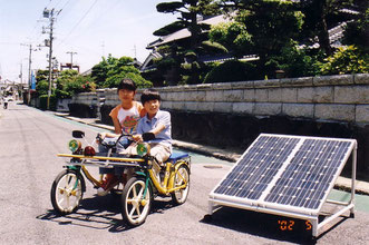 リサイクル電動カー　手作りカー