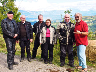 Plausch mit englischen Bikern