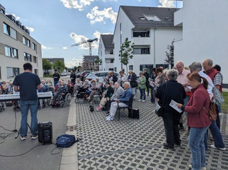 Bürgersingen „Nicht nur die Vögel können gut singen“. Fotos: NABU Plaußig-Portitz