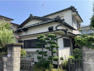 彫刻欄間のある家