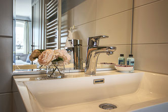 Detailaufnahme im Badezimmer vom Doppelzimmer Oland