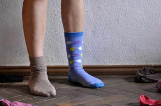 Aankleden Uitkleden ADL Hulpmiddelen Aantrekhulp Kousentrekker Sokkenhulp Steunkousen 