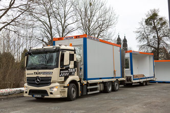 Baumaschinentransport Dresden, Baustellentransport Dresden, Transport Baumaschinen Dresden, Transport Bagger Dresden, Transport Radlader Dresden, Spedition Dresden Baumaschinentransport, Baustellenumsetzung Dresden, Containertransport Dresden, 