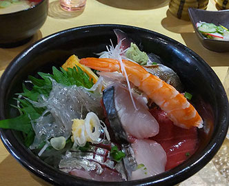 海鮮丼（日替り）