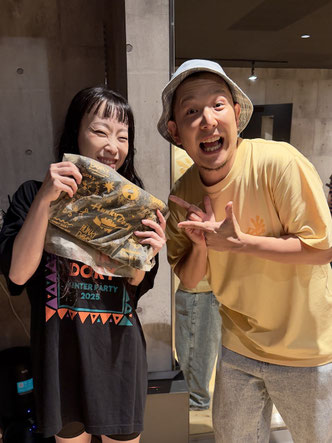 Lumi Mari先生、6年間ありがとうございました💐 　 いつでも愛を持って一人ひとりと丁寧に向き合い、 たくさんの笑顔と成長を支えてくださいました✨  新天地でのご活躍も心より応援しております😊