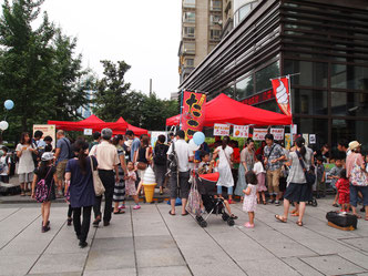 昨年の夏祭り。海外在住の親子にとって、日本の夏を体験できる貴重なイベント。