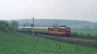 DB 180 016 am 03.05.1992 bei Oberau in Richtung Berlin