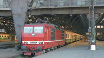 DB 180 011 am 02.07.1993 in Leipzig Hbf