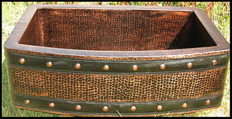 Stud Dark Band Design  