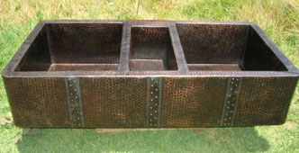 Dark Bands Of Small Studs