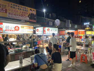 台北のローカルな夜市