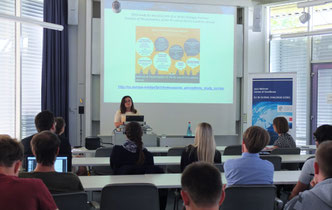 Guest lecturer Prof. Natalia Chaban at the CEDI Annual Lecture 2018 (Foto: Anna Stöckel)