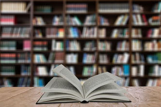 Bildquelle: https://pixabay.com/de/photos/buch-b%c3%bccherei-bibliothek-lesen-3480216/