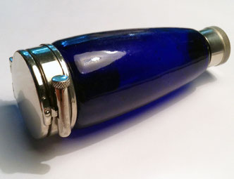 Taschenspuckflasche Mignon um 1920