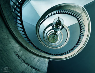 SPIRALLING - Location: Haus des Reichs, Bremen, Germany