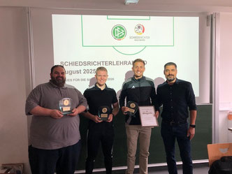 v.l.: Yousri Briki, Leon Kocherscheid, Felix Bickel und KSO Clausiuo Menna (Foto: privat)