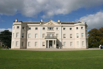 das blendendweiße Herrenhaus von Saltram ©My own Travel