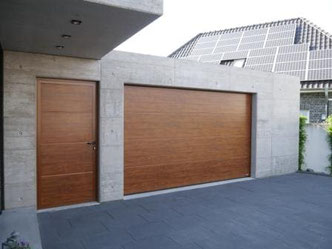 Fertiggarage an der Grundstücksgrenze