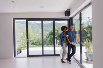 Bodentiefe Fenster - Foto Stock Adobe