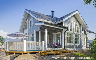 Finnisches Blockhaus - Holzhaus in Finnland - Blockhausbau - Holzarchitektur - Architektenhaus - Kundenhaus - Musterhaus - Stadtvilla - Natürliches, umweltfreundliches Wohnen