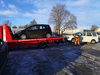Reparera Opel från Uddevalla med huv från en bilskrot