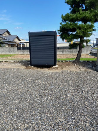 養老郡養老町 中古ミニコンテナシャッター付ブラック納品