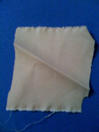 "Bamboo textile" de snapsbycw - http://www.flickr.com/photos/34454830@N03/3327381807/. Licencita laŭ CC BY 2.0 de Wikimedia Commons - https://commons.wikimedia.org/wiki/File:Bamboo_textile.jpg#/media/File:Bamboo_textile.jpg