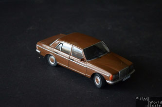 Mercedes Benz W123 - 1/35 by Diopark