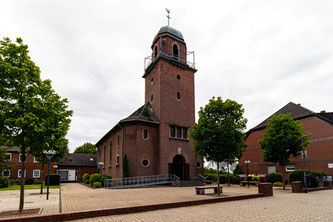 Herz-Jesu-Kirche in Duisburg-Serm