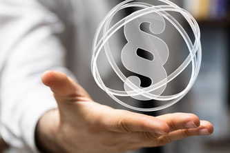 Nebenkosten werden zusätzlich zur Nettomiete gezahlt. In vielen Mietverträgen werden sie gesondert aufgelistet. Foto: Fotolia.com