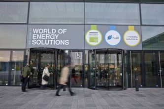 Die WORLD OF ENERGY SOLUTIONS rückt 2016 die smarte Verknüpfung der Energie und Mobilitätswende in den Mittelpunkt. Foto: Messe Stuttgart