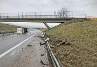 Embardée d’un véhicule de livraison sur l’A12 à Marsens © Tous droits réservés