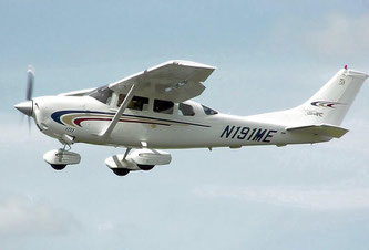 Sinnbild.  Cessna 206H Stationair 2 (July 2005, US registration N191ME).  Quelle: Wikimedia, Adrian Pingstone, public domain.