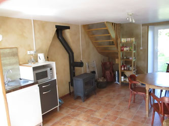 Pièce commune aux trois chambres