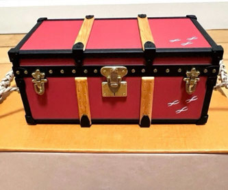 2019 Mini-malle à rayures rouge cadeau VIP Louis Vuitton