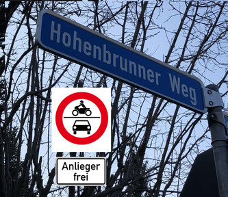 Der Hohenbrunner Weg: Nach dem Willen der SPD soll hier kein Durchgangverkehr mehr fließen.