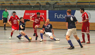 Gaben beim Landesfinale in Lübeck einen starken Einstand: Neuzugänge Adley Kölsch und Wael Muhi Eddin (v.l.). Foto: K. Unger