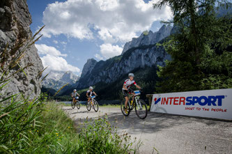 Foto Martin Bihounek: Die beiden Marathon-Strecken über 74 und 120 Kilometer führen auch am Gosausee vorbei