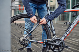 Seit Jahren stagnieren die Rennrad‐Verkaufszahlen auf einem verhältnismäßig niedrigen Niveau