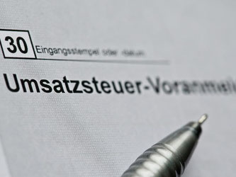 Laut dem Finanzgericht Sachsen haben bereits Unternehmensstarter einen Anspruch auf die Erteilung einer Steuernummer für Umsatzsteuerzwecke. Foto: Daniel Karmann