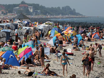 Ferien an der Ostsee: Bei Reisenden aus dem Inland gab es ein Plus von 2 Prozent auf 356,7 Millionen. Foto: Bernd Wüstneck