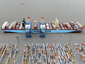 Containerterminal in Bremerhaven: Der Außenhandel ist nach vor Motor der deutschen Wirtschaft. Foto: Ingo Wagner
