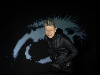 David Bowie kreiste schon immer in seiner eigenen Umlaufbahn. Foto: Jimmy King/Sony Music/