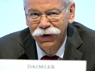 Daimler-Chef Dieter Zetsche hat gut lachen. Die Geschäfte des Autobauers laufen blendend. Foto: Marijan Murat
