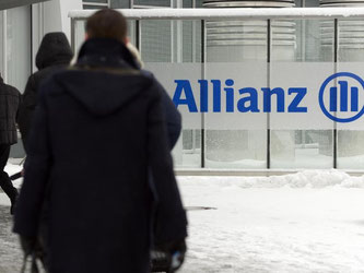 Ende 2015 versicherte die Allianz Deutschland 8,3 Millionen Fahrzeuge und damit knapp 100 000 mehr als im Jahr zuvor. Foto: Karl-Heinz Hofmann/dpa